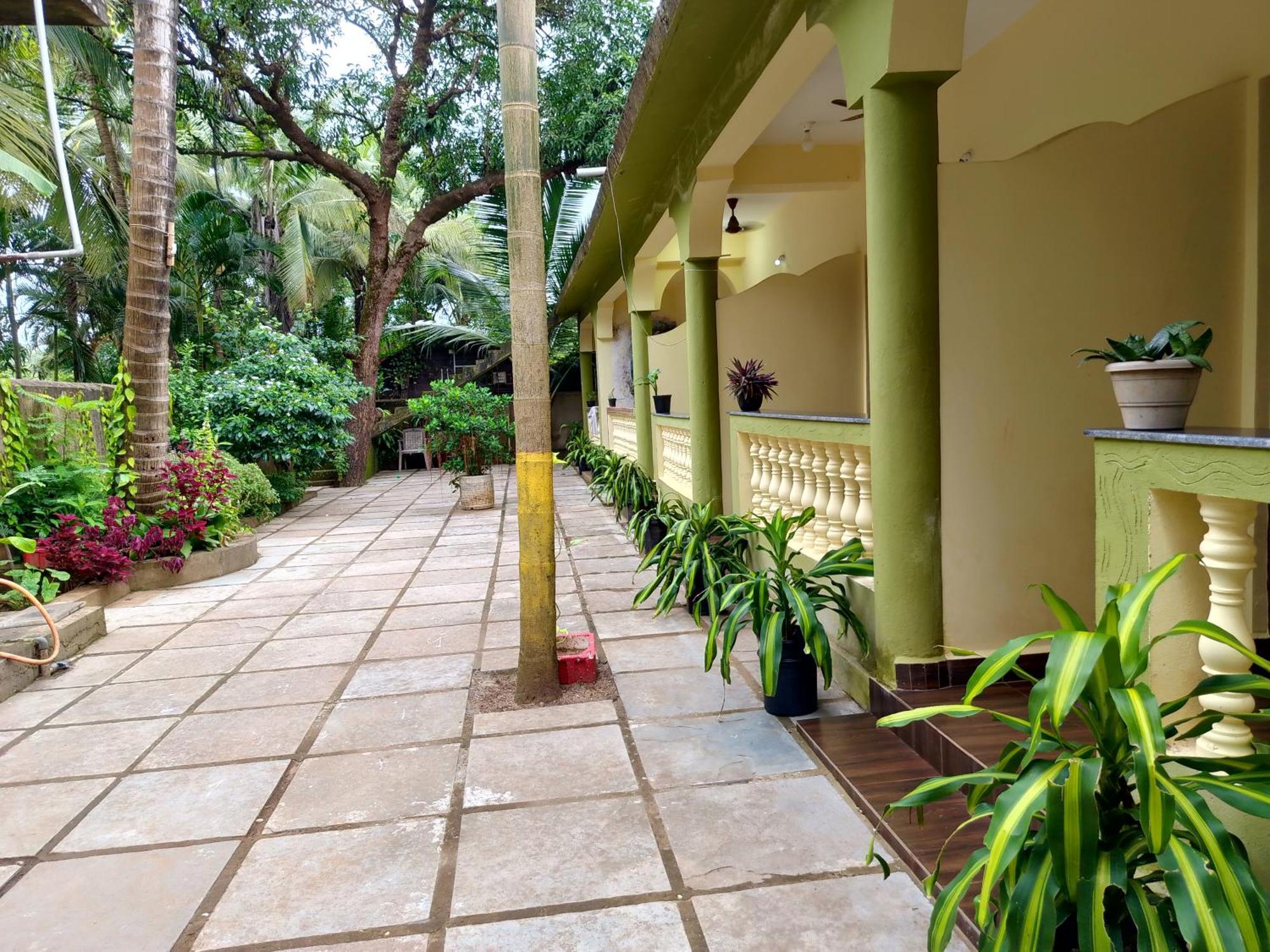 One Love Guest House Морджим Экстерьер фото